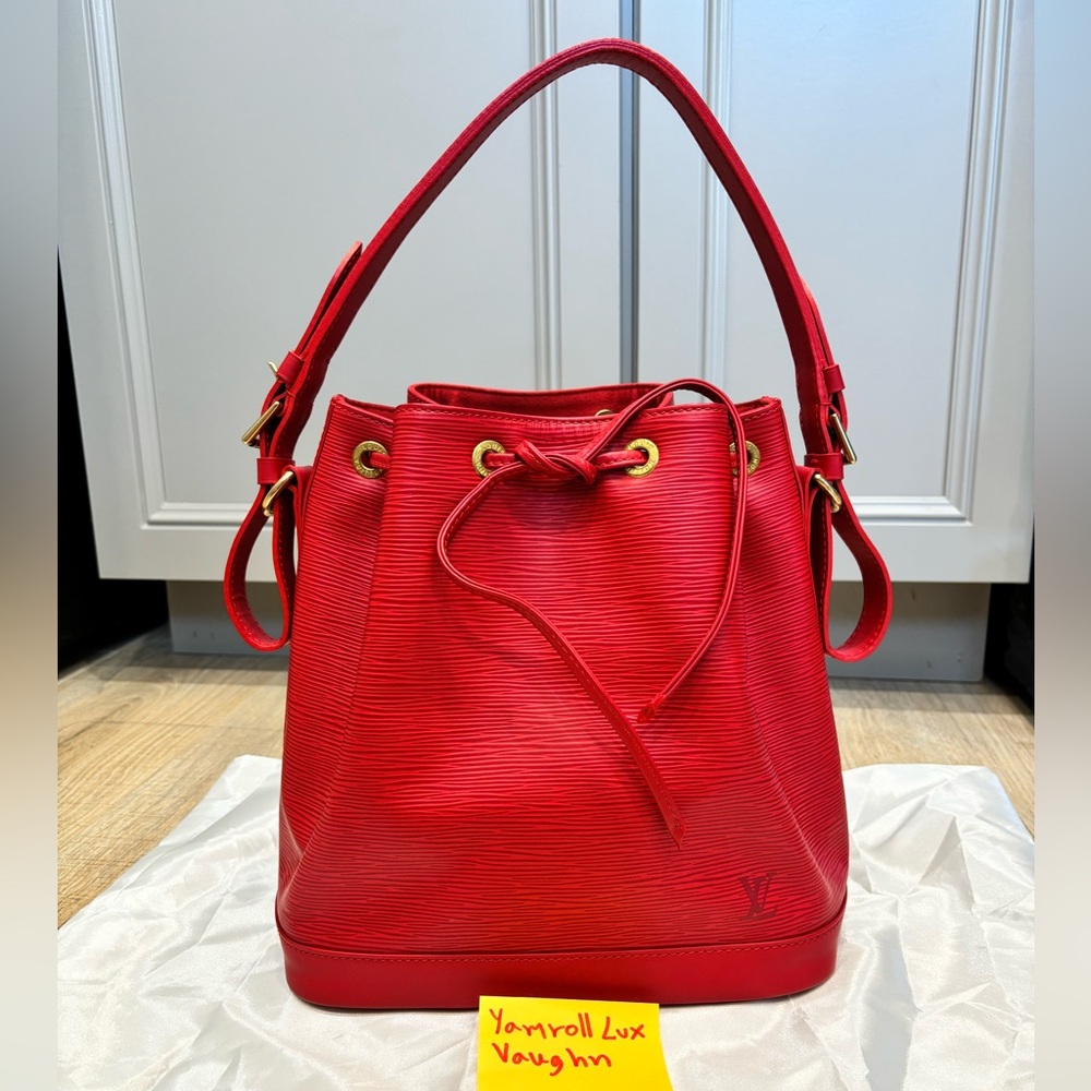 Authentic Louis Vuitton Epi Petit Noe NM Carmine